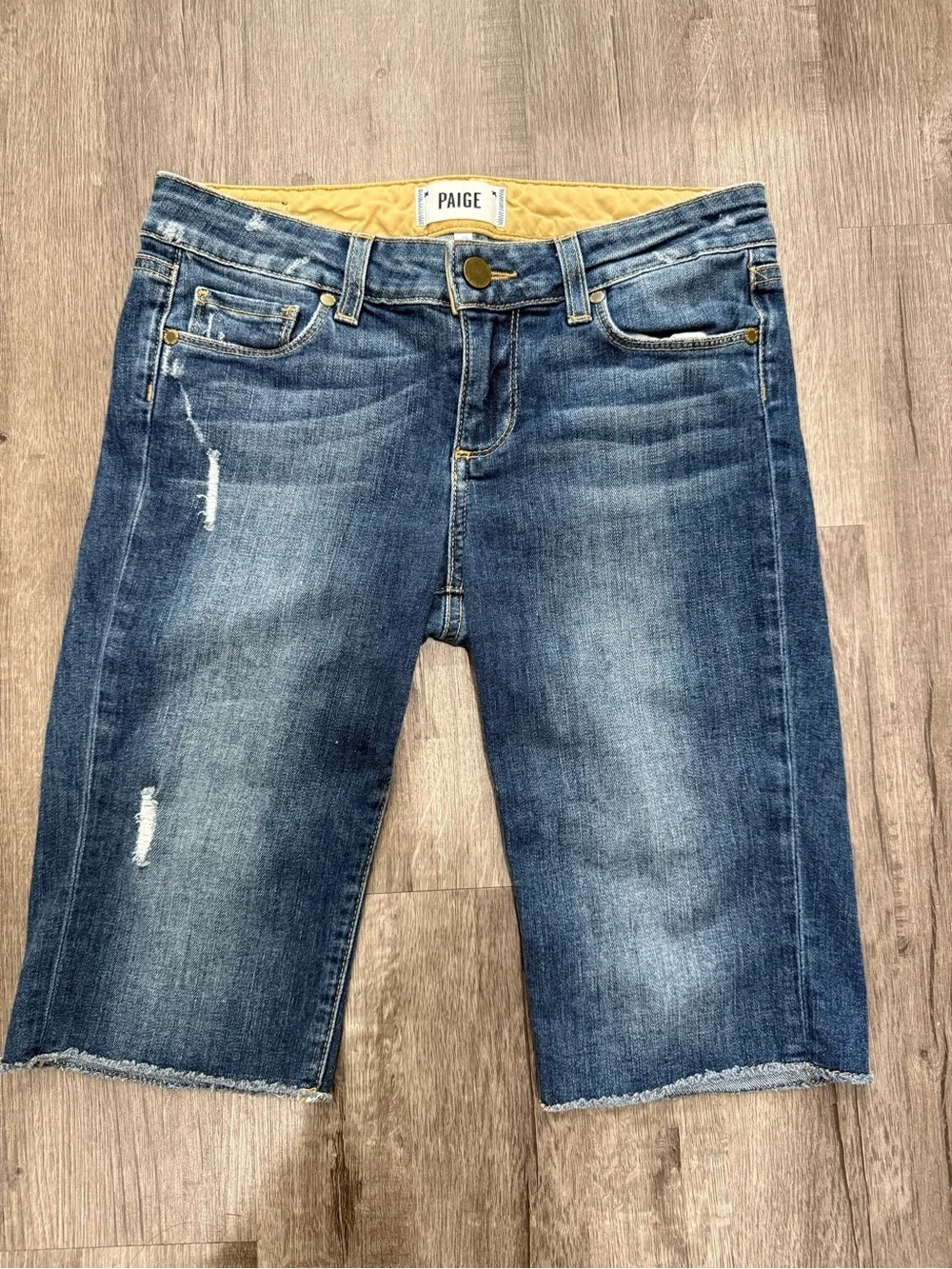 PAIGE Denim Bermuda Shorts Size 25 Distressed Raw Hem Stretch Knee Length Y2K